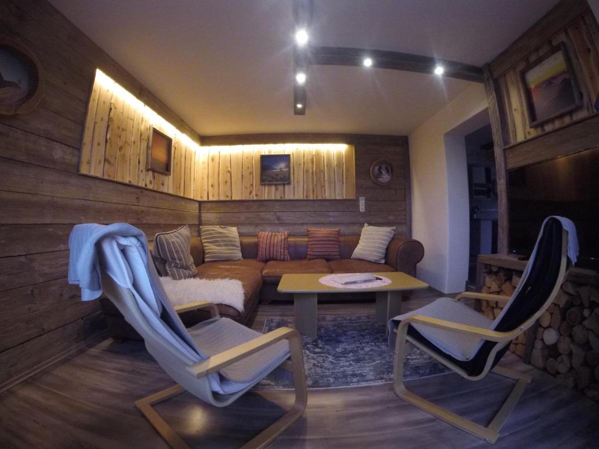 Alpin-Sportiv Apartment แลร์มอส ภายนอก รูปภาพ