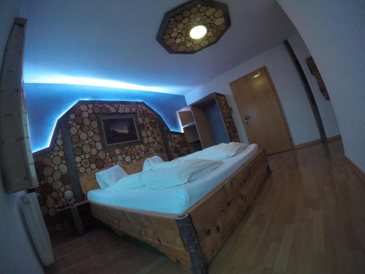 Alpin-Sportiv Apartment แลร์มอส ภายนอก รูปภาพ