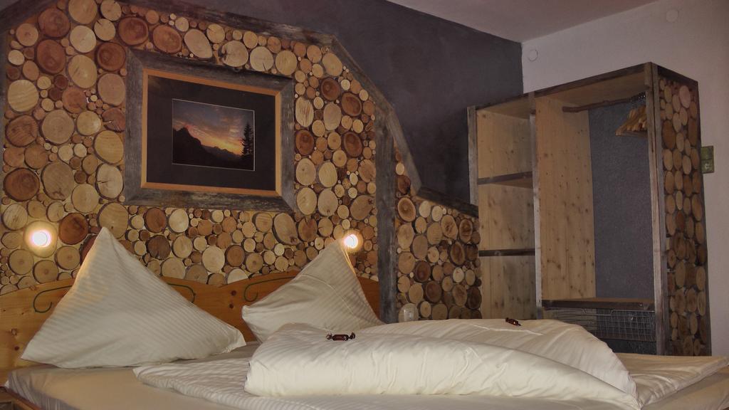 Alpin-Sportiv Apartment แลร์มอส ภายนอก รูปภาพ
