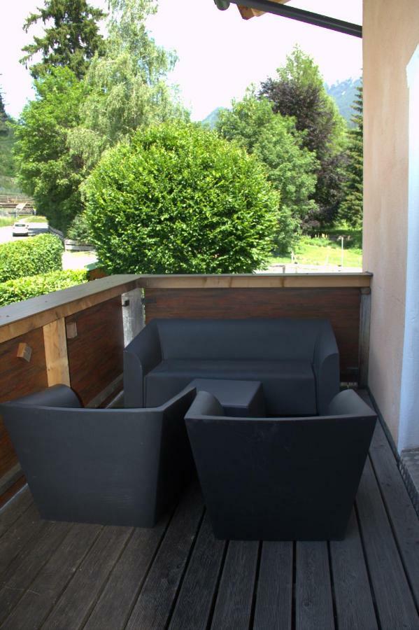 Alpin-Sportiv Apartment แลร์มอส ภายนอก รูปภาพ