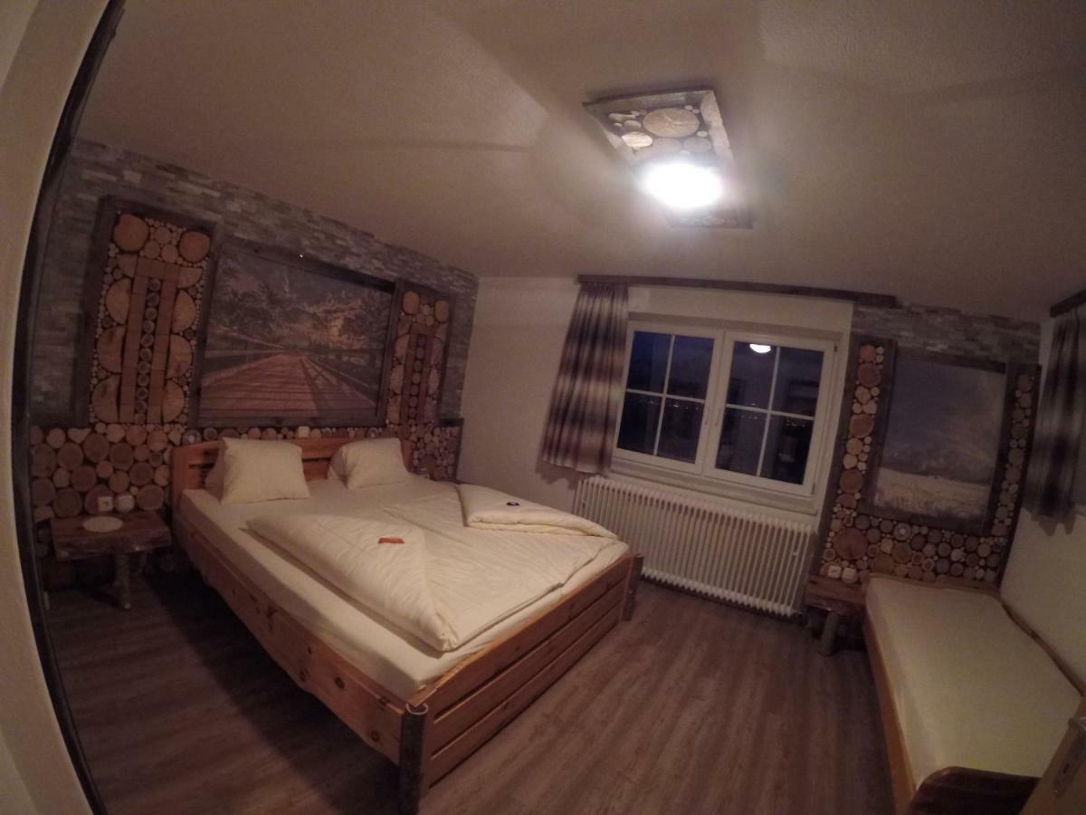 Alpin-Sportiv Apartment แลร์มอส ภายนอก รูปภาพ